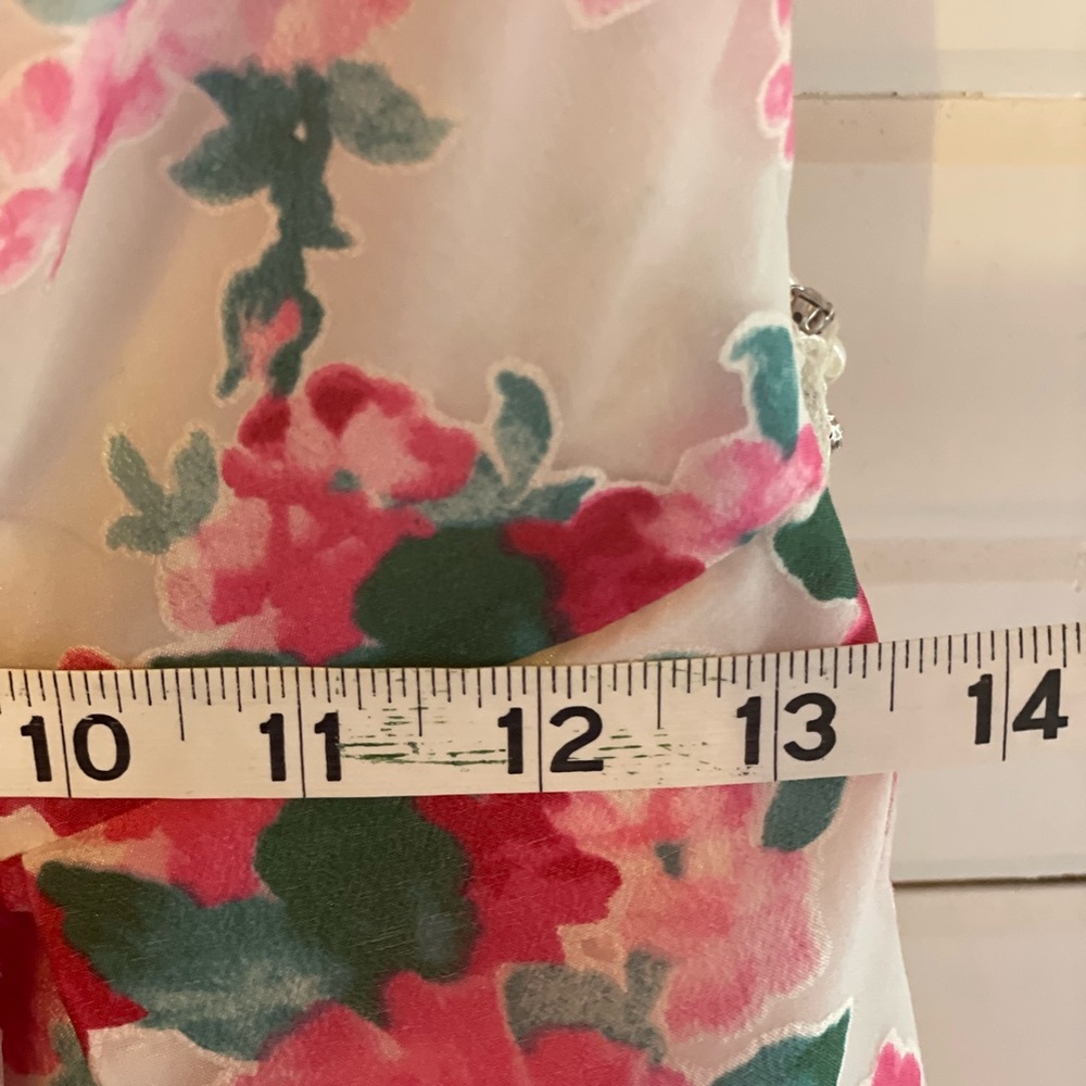 Beautiful Floral Prom Dress from Windsor 7 8 - Picture 11 of 16